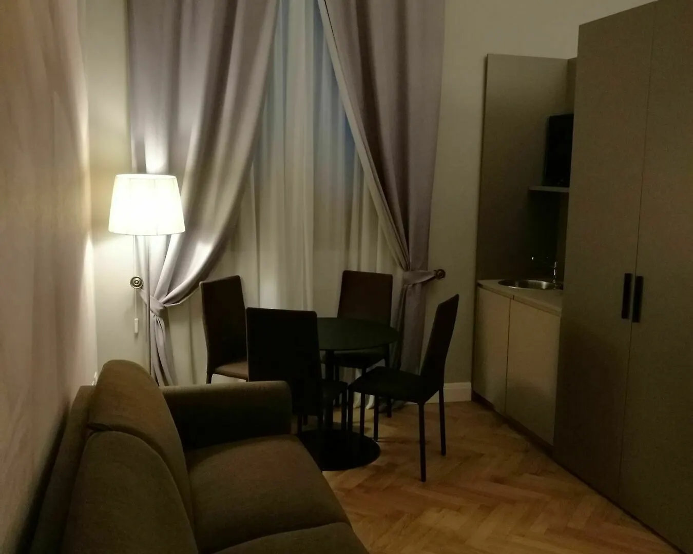 Daphne Guest House Florence 3*,